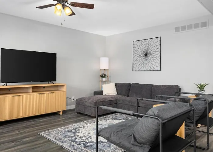 Relaxing 3bd In Holiday home *