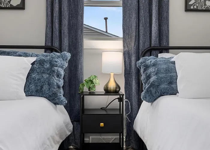 Relaxing 3bd In Holiday home